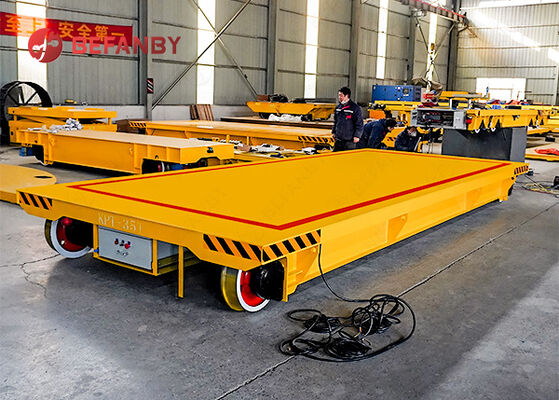 Xe tải chuyển điện 35 tấn trên đường sắt